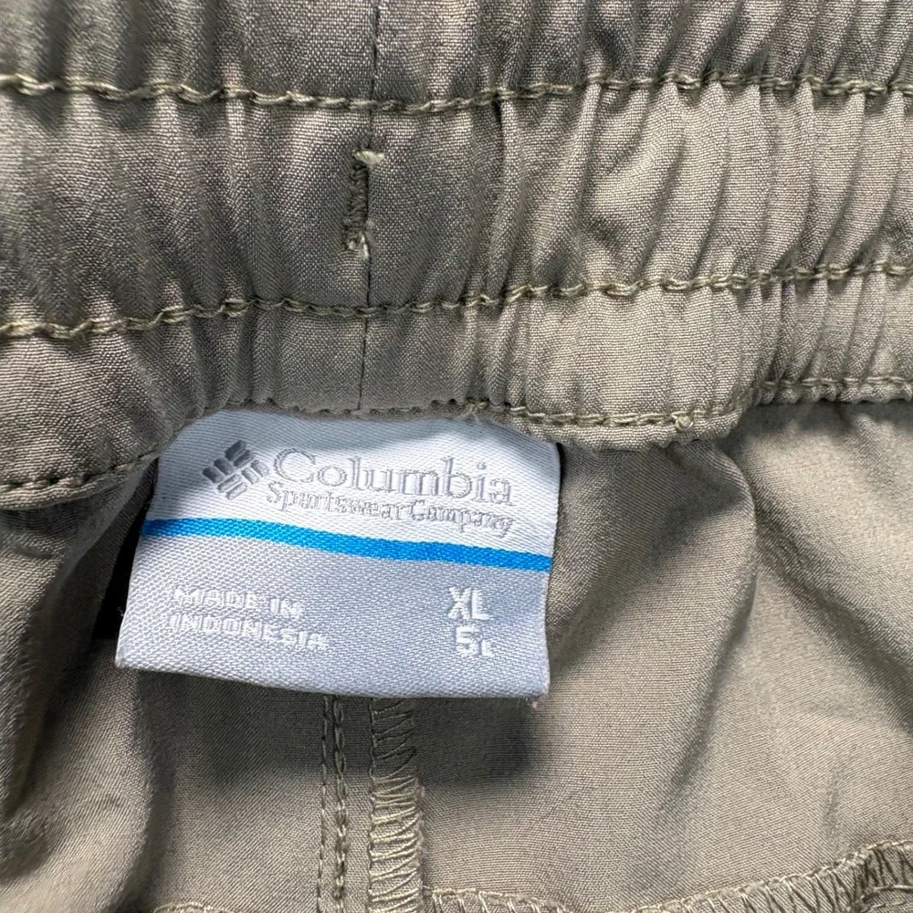 Columbia Shorts Womens XL Tan Pleasant Creek Stretch Hiking Activewear Outdoor
